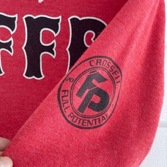 Alternative Earth Women's Red CFFP CrossFit Full Potential Hoodies Medium - Picture 3 of 9